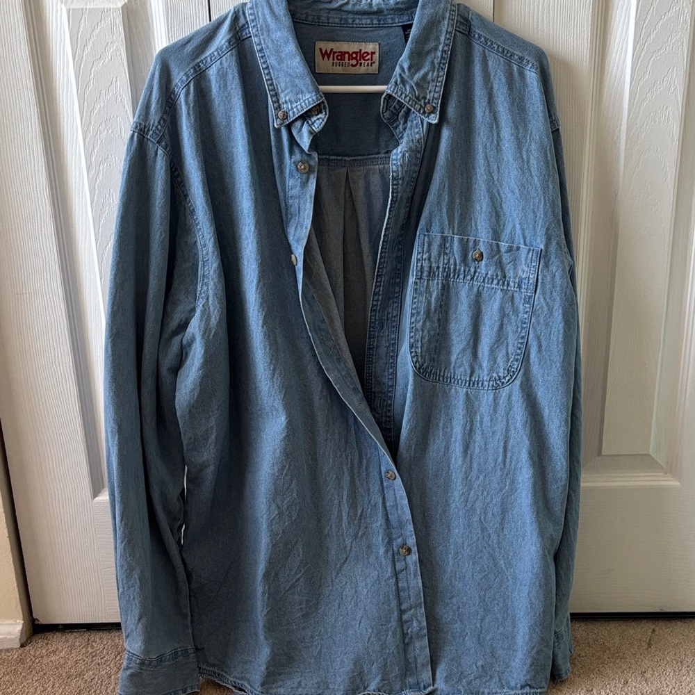 Wrangler Men's Light Blue Denim Shirt